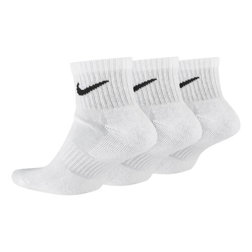 Nike Everyday Cush Ankle Sports Socks 3 Pack 2 Nike Everyday Cush Ankle Sports Socks 3 Pack - Image 2